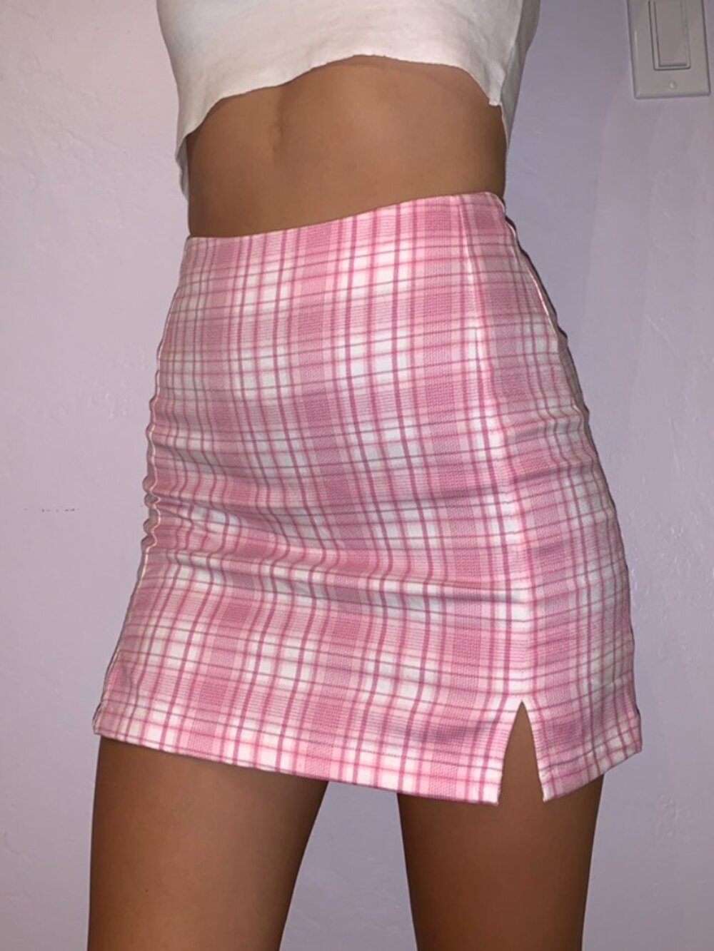BNWT brandy melville cara skirt in pink OS